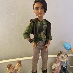 Ever after high Hunter Huntsman doll